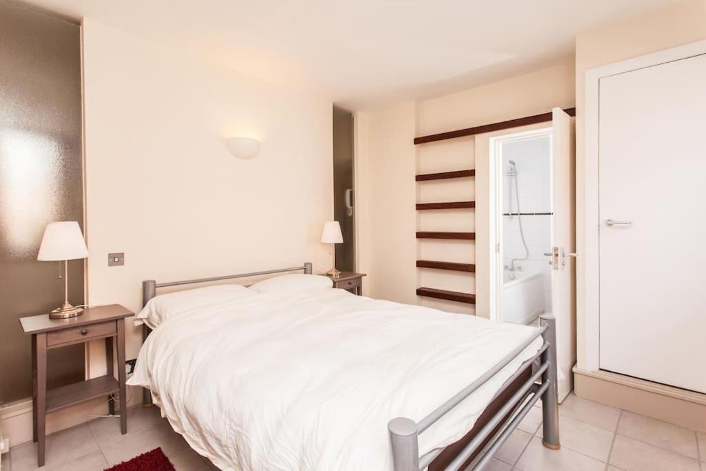 Awesome Apartment In The Heart Of Camden Town London Exterior foto