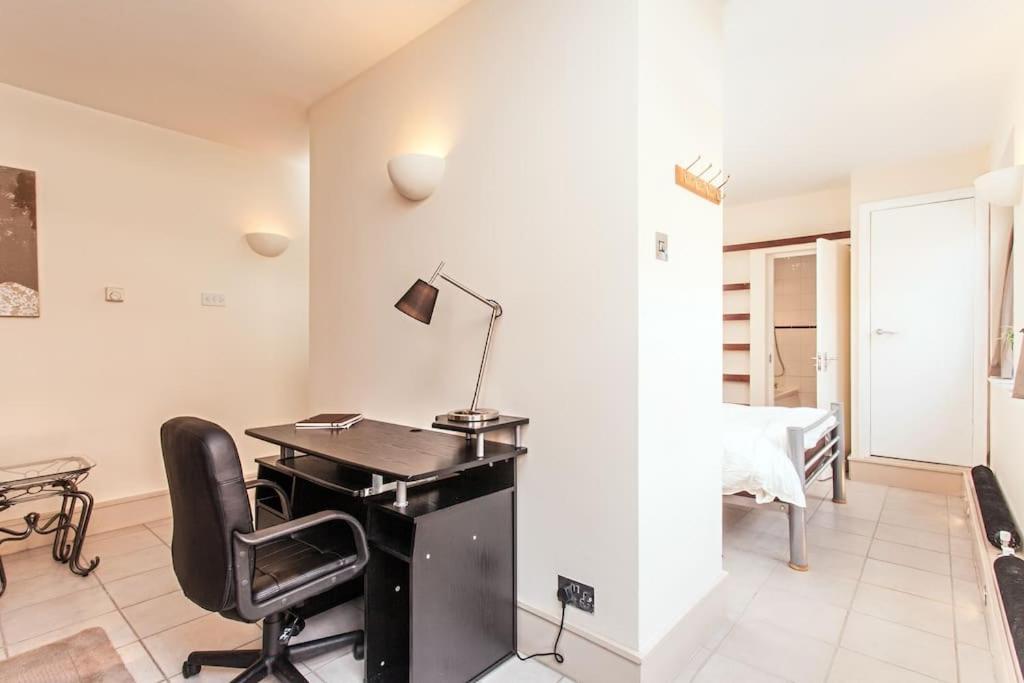 Awesome Apartment In The Heart Of Camden Town London Exterior foto